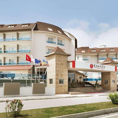 รามาดา รีสอร์ต บาย วินด์แฮม ซิเด Hotel ซีเด ภายนอก รูปภาพ