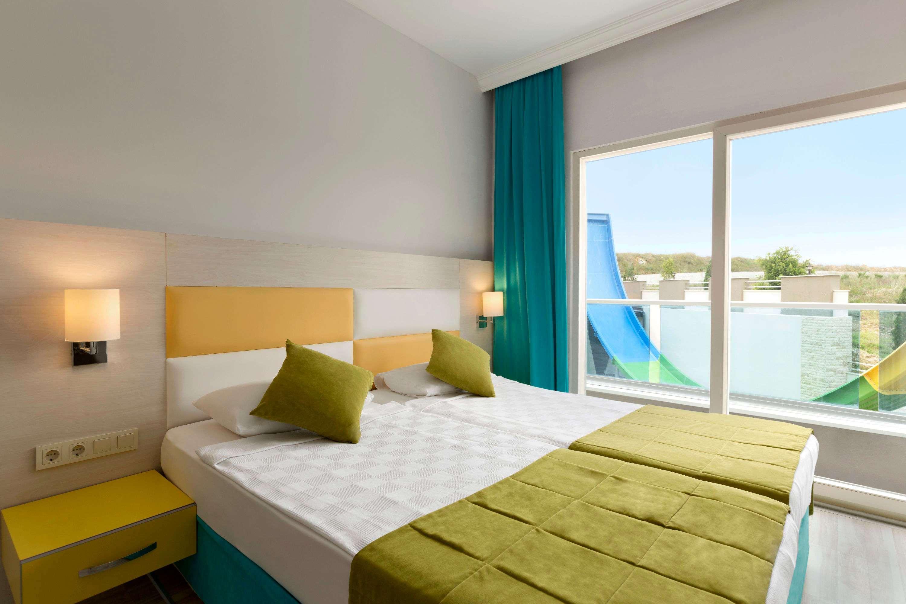 รามาดา รีสอร์ต บาย วินด์แฮม ซิเด Hotel ซีเด ภายนอก รูปภาพ