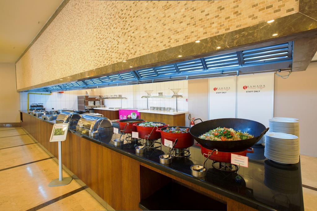 รามาดา รีสอร์ต บาย วินด์แฮม ซิเด Hotel ซีเด ภายนอก รูปภาพ